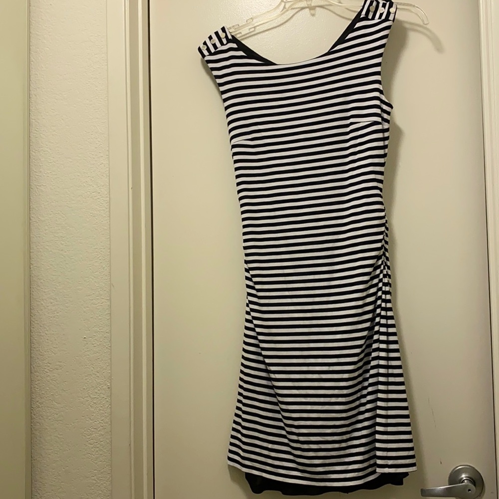 White house Black Market, Cute striped dress stretchy, bow in the back